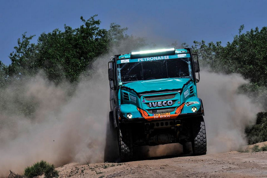 dakar-2017-iveco-petronas-10