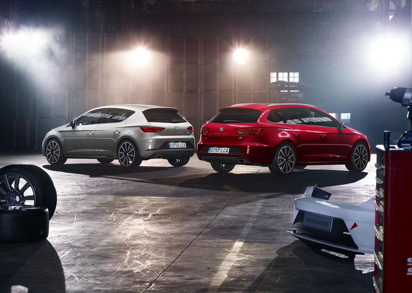 seat-leon-cupra-300-2017-3