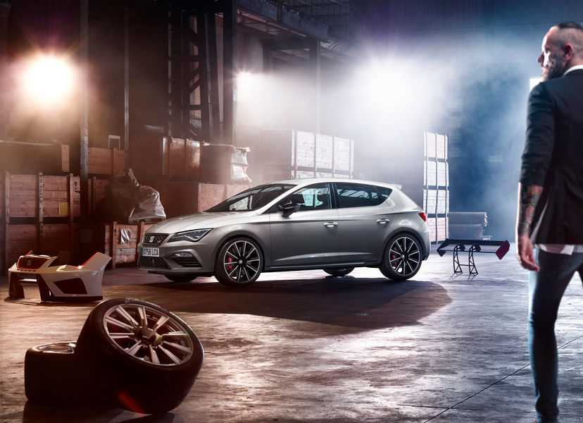 seat-leon-cupra-300-2017-6