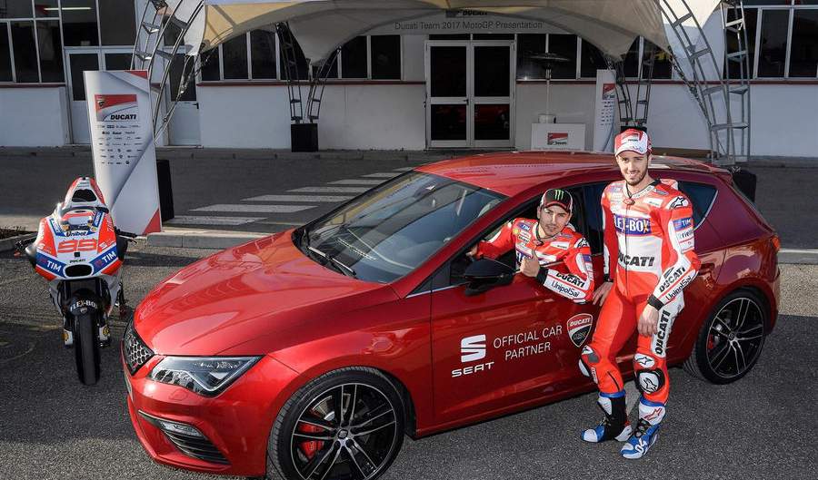 seat-leon-cupra-ducati-moto-gp-2017-1