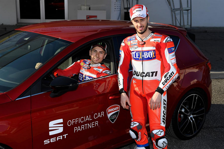 seat-leon-cupra-ducati-moto-gp-2017-2