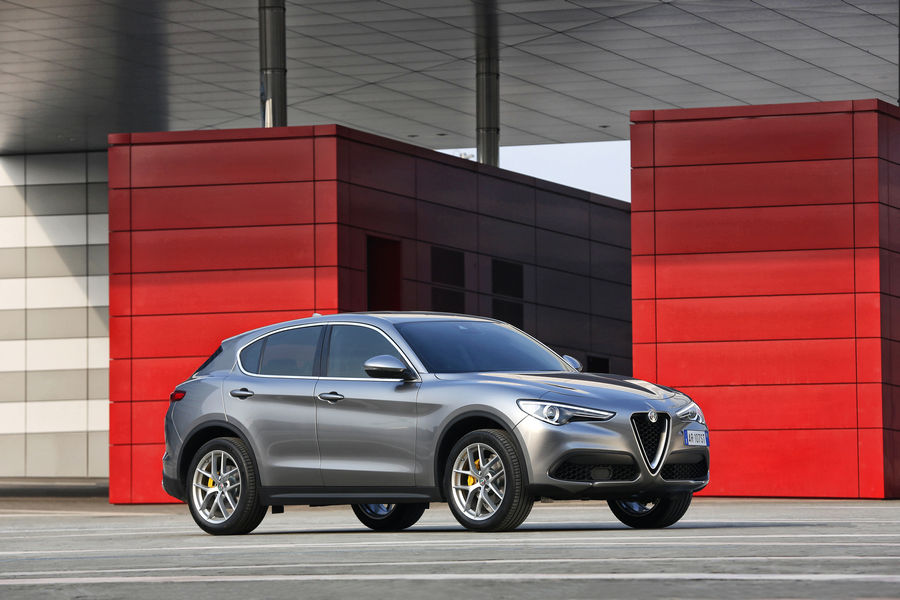 alfa-romeo-stelvio-suv-6