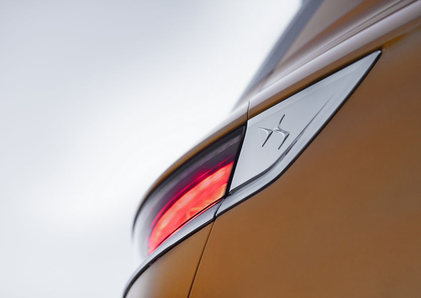 ds-7-crossback-2017-10