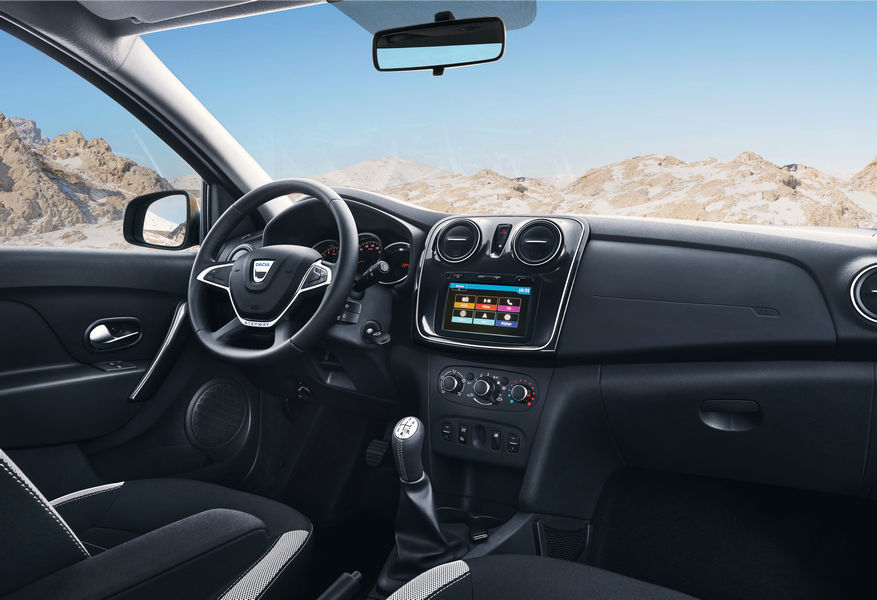 nuova-dacia-logan-mcv-stepway-1