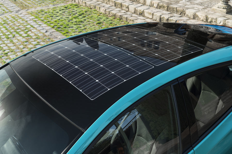 nuova-toyota-prius-plug-in-2017-27