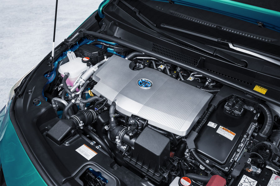 nuova-toyota-prius-plug-in-2017-50