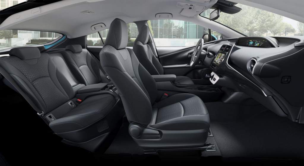 nuova-toyota-prius-plug-in-2017-64