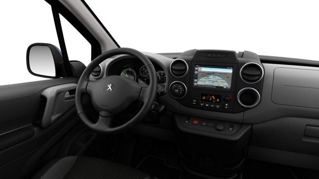 peugeot-partner-tepee-electric-2017-15