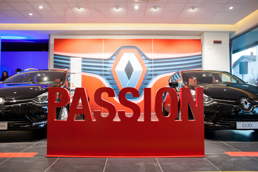 renault-store-concessionaria-oriente-pescara-1