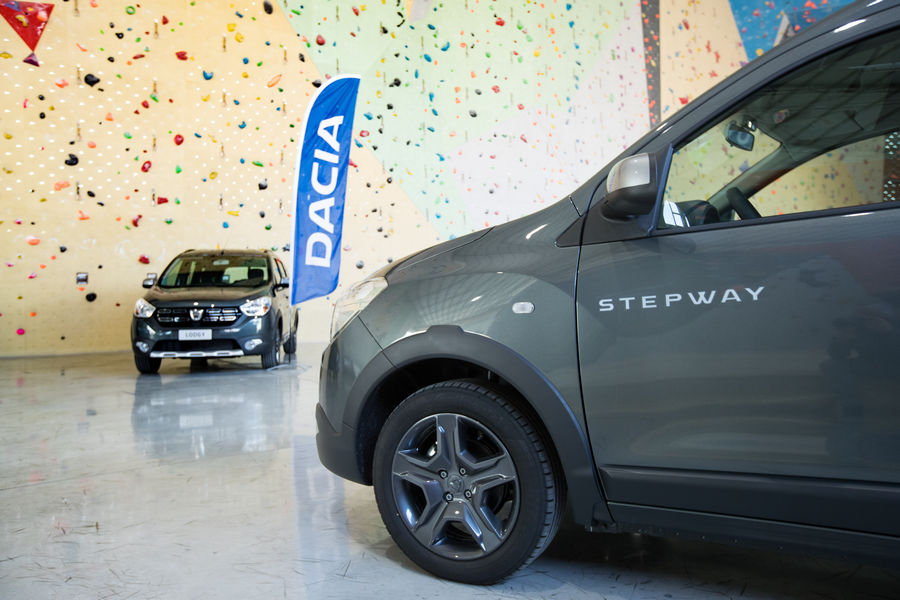Dacia-serie-speciale-Brave-24