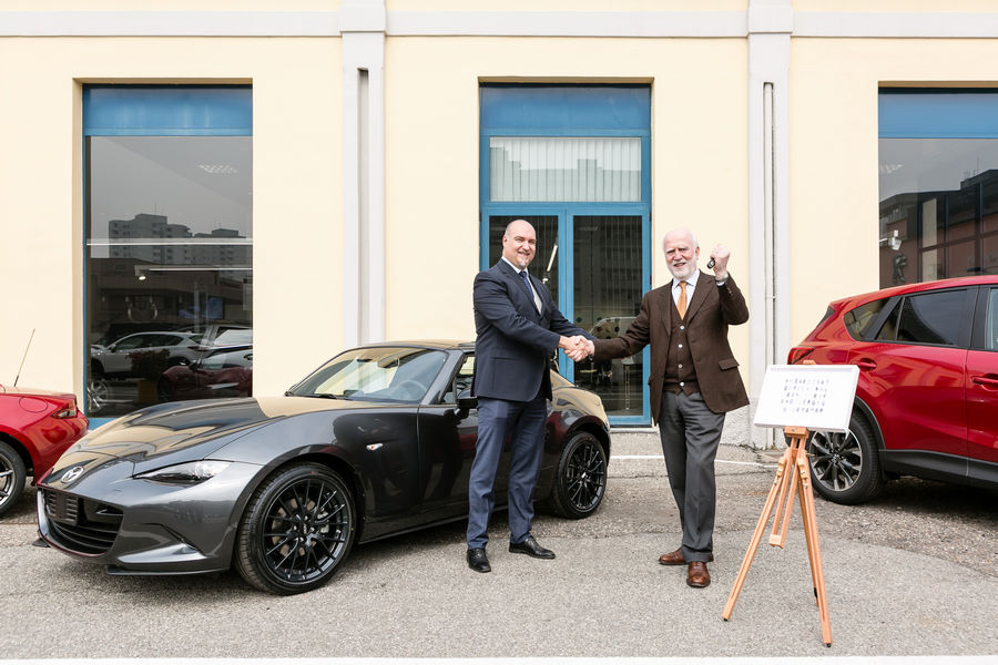 Mazda-MX-5 RF Limited Edition-1-Milano-7