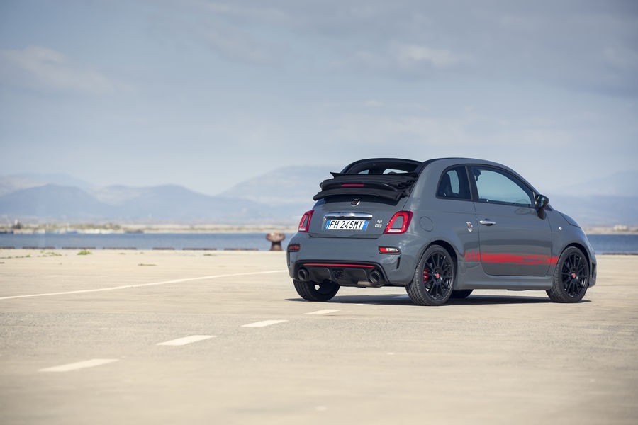 abarth-695-xsr-yamaha-limited-edition-10