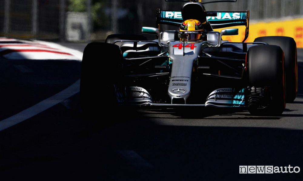 f1-2017-baku-mercedes-amg-hamilton (2)