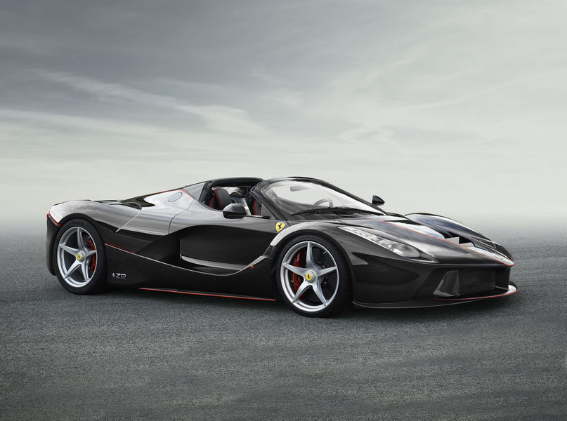 LaFerrari Aperta, Salone di Parigi 2016