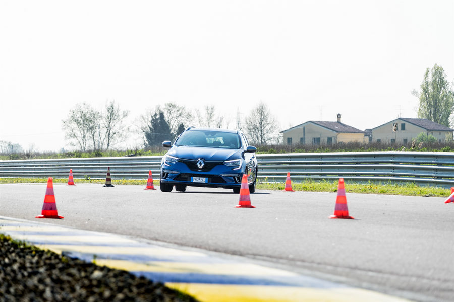 renault-gamma-sport-modena-16