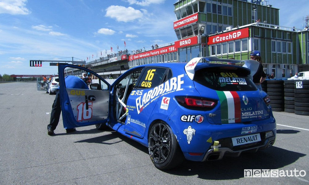 clio-cup-press-league-sandrucci-elaborare-brno-1
