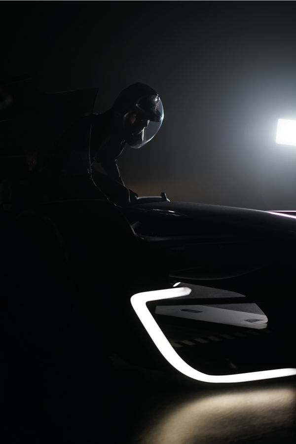 f1-renault-rs-2027-vision-teaser (2)