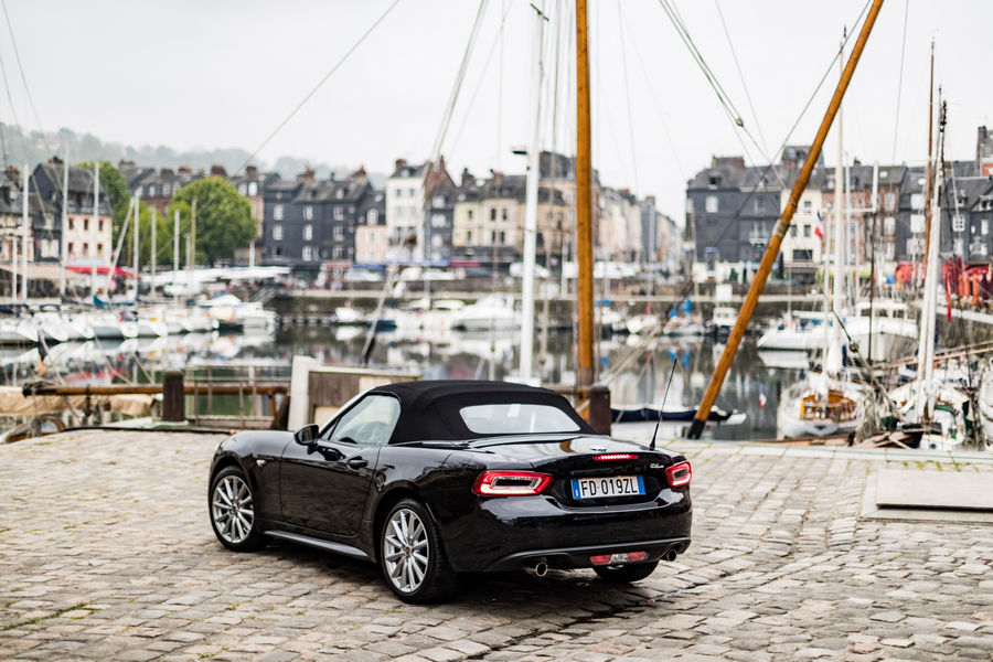 fiat-124-spider-francia-2017-18