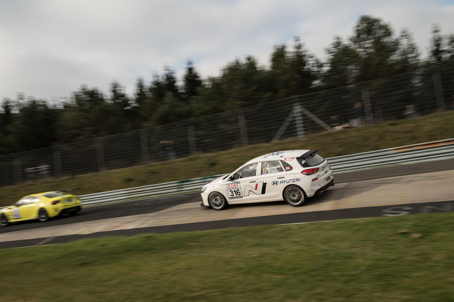 hyundai-i30-n-nurburgring-1