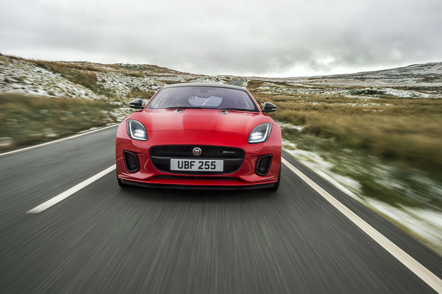 jaguar-f-type-quattro-cilindri-2