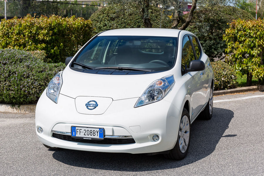 nissan-leaf-van-2-posti-12