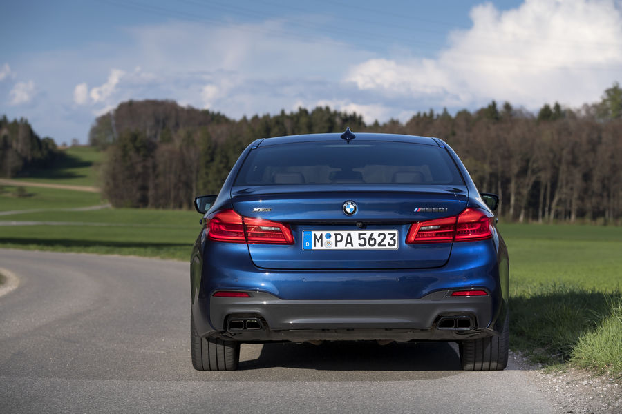 BMW M550i xDrive