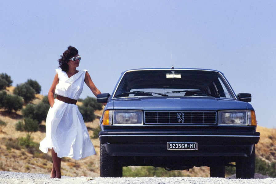 peugeot-305-auto-storica-4