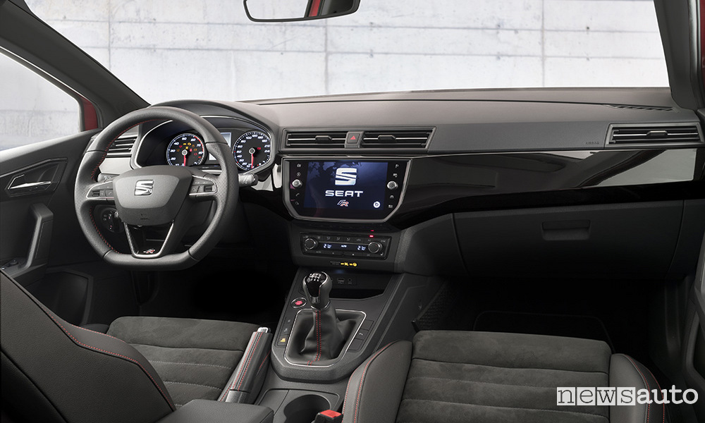 Seat_Ibiza_2017_FR_interni_09