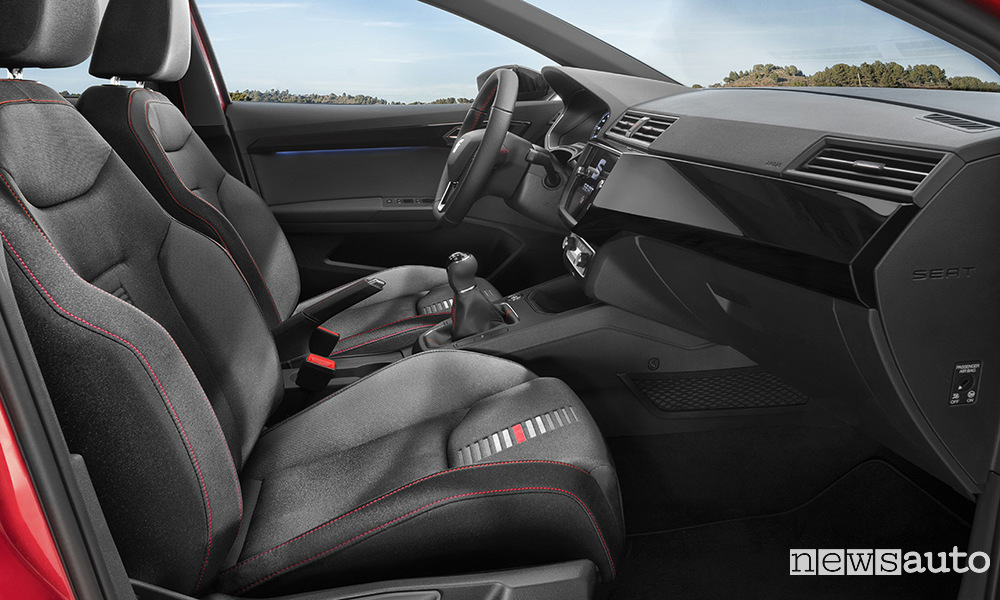Seat_Ibiza_2017_FR_interni_Sedili_12