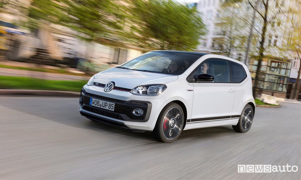 Volkswagen-up!-GTI-concept-4
