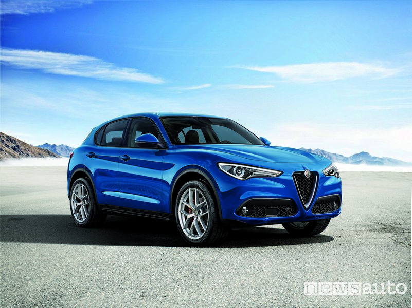 alfa-romeo-stelvio-blu-misano