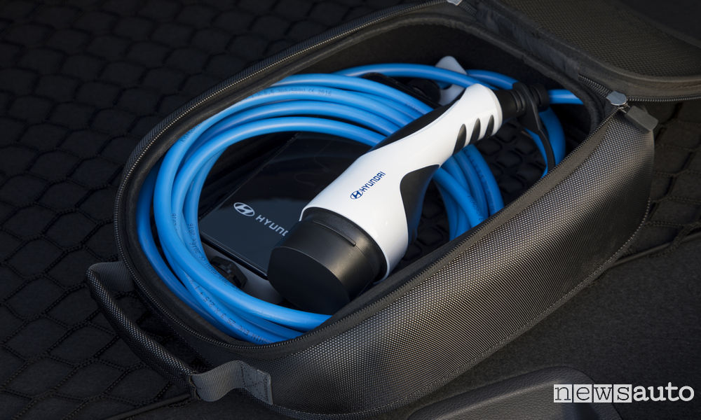 hyundai-ioniq-plug-in-hybrid-8
