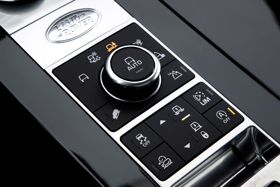 land-rover-discovery-2017-18