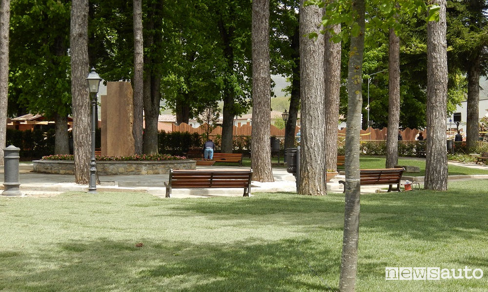 land-rover-discovery-amatrice-giardino-degli-alberi-14