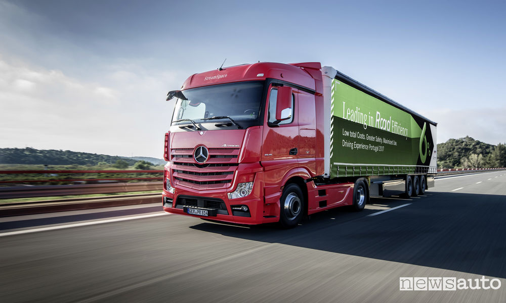 Fahrvergleich Mercedes-Benz Actros 1845