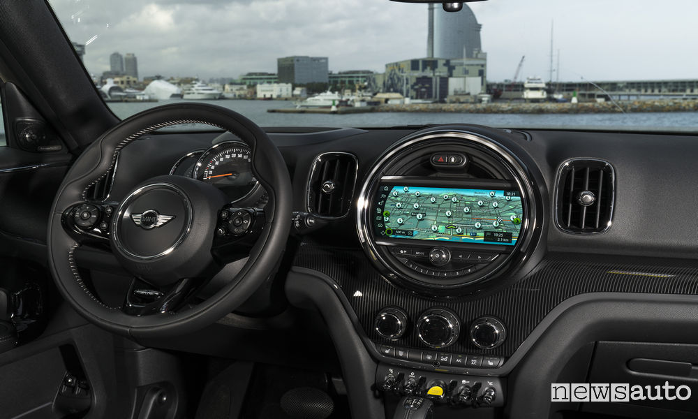 mini-cooper-s-e-countryman-all4-12
