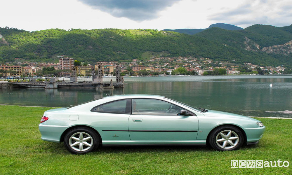 peugeot-406-coupé-20-anni-3