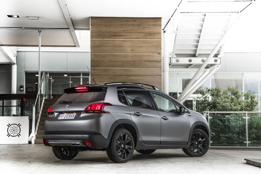 peugeot-suv-2008-black-matt-4