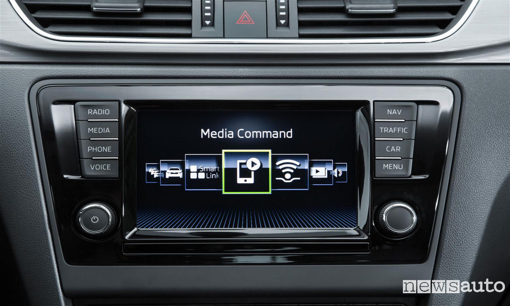 skoda-rapid-spaceback-13