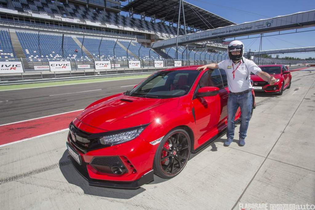 20_12017 Honda Civic Type R (36)