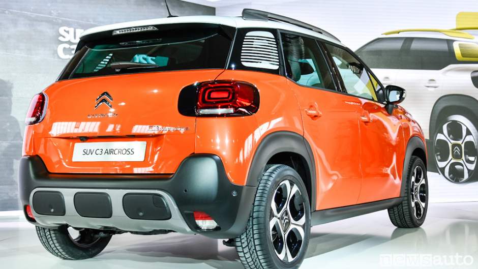 Citroen_C3_AirCross_2017_Suv_04