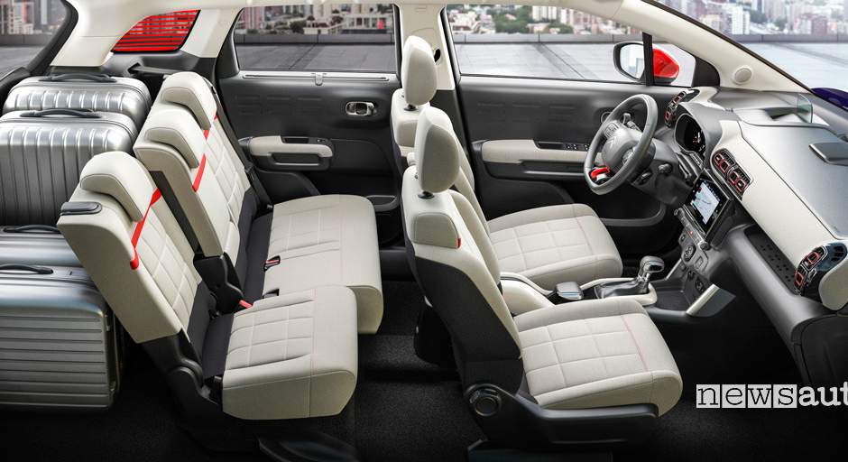 Citroen_C3_AirCross_2017_Suv_14