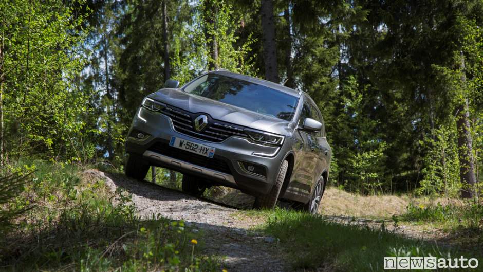 Renault_Koleos_2017_07