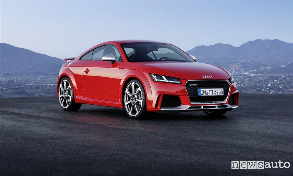 audi-tt-rs-coupé-parco-valentino-2017