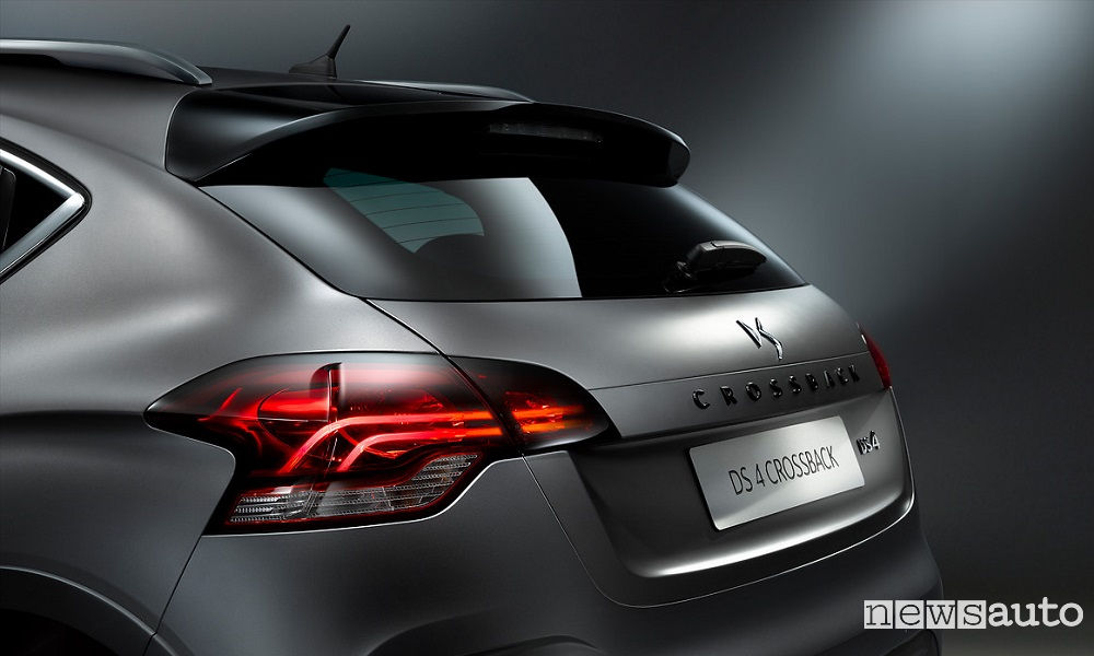 ds-4-crossback-moondust-4