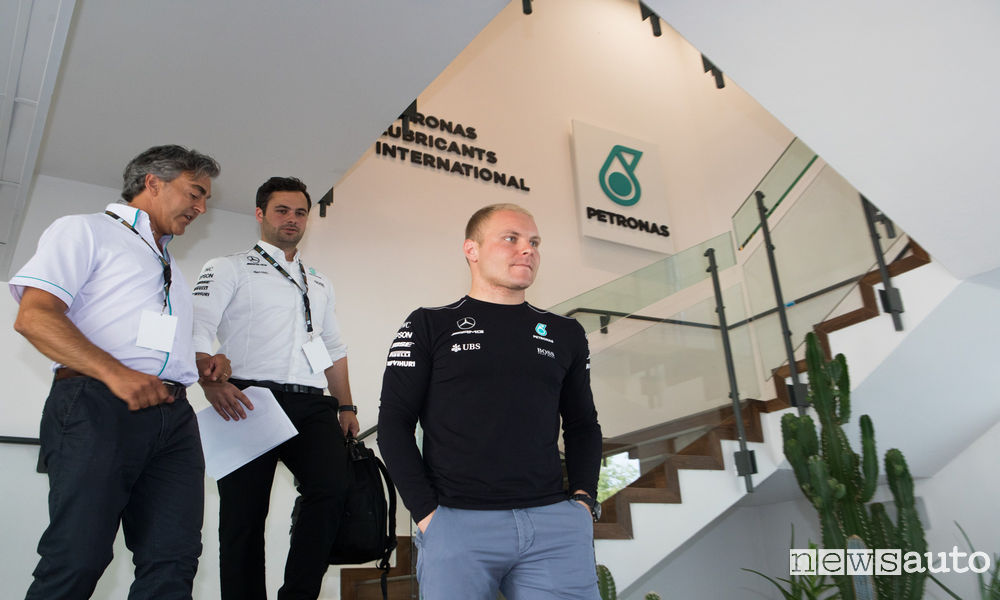 f1-valterri-bottas-petronas-villastellone-1