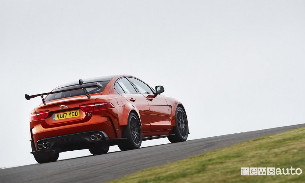 jaguar-xe-sv-project-8-600-cv-3