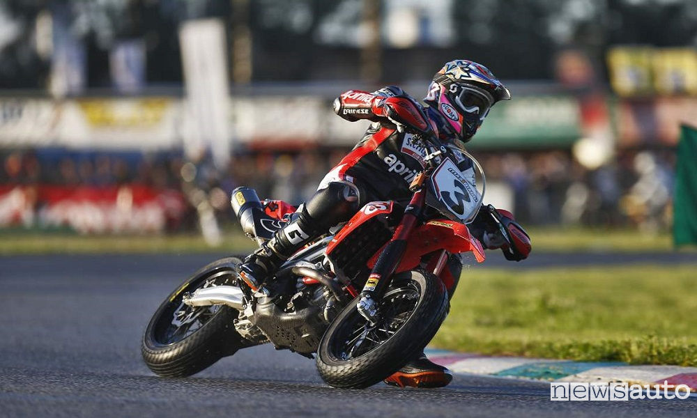 max-biaggi-supermoto
