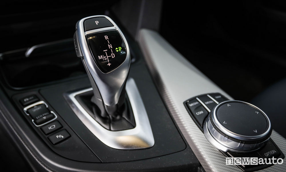 nuova-bmw-serie-4-iconic-4-edition-7