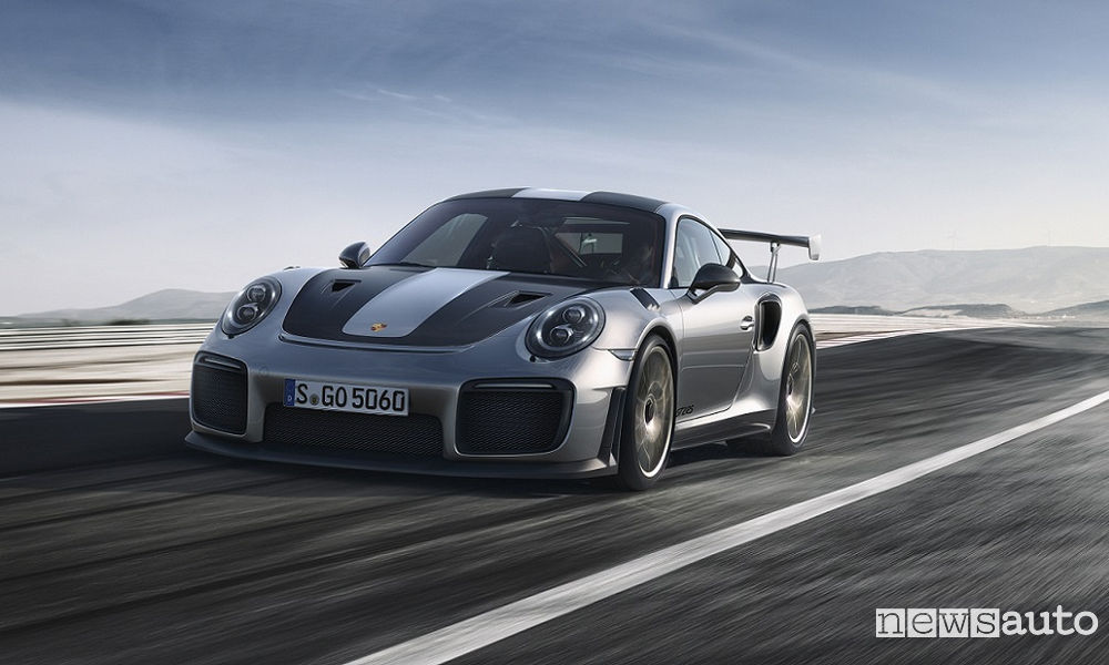porsche-911-gt2-rs-1